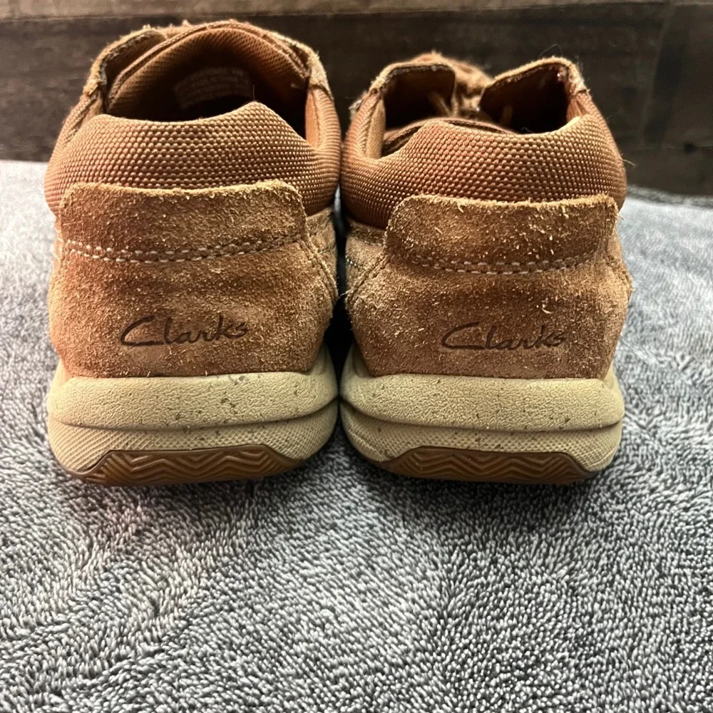 Clarks  Mens Tan Suede Canvas Boat Shoes Moc Toe Loafers Size 8.5 M Preppy